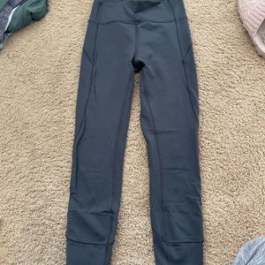 size 6 lululemon leggings